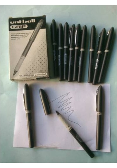 Pilot Kalem 0.7 Grip Siyah Ünibal 12 Adet