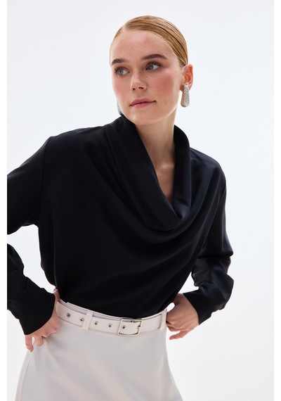 Sateen Degaje Yaka Bluz - Siyah-136731 Siyah