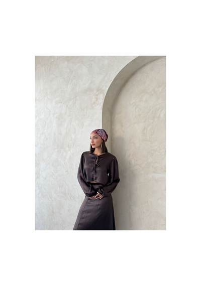 Verymoda Kraşlı Saten Önden Bağlamalı Bluz F1916 Kahve