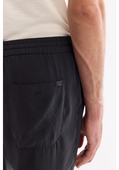 Avva Erkek Siyah Beli Lastikli Nefes Alan Modal Karışımlı Soft Touch Relaxed Fit Jogger Pantolon A61y3031