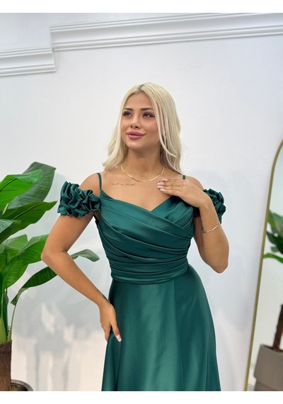 E&a Eren Abiye Madonna Yaka Derın Yırtmaclı Saten Abıye Yeşil