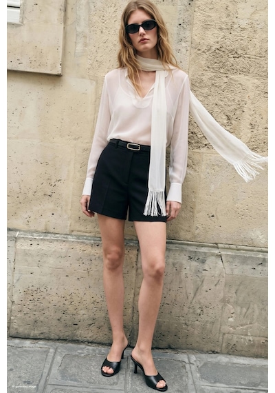 Sateen Kemerli Klasik Şort Siyah