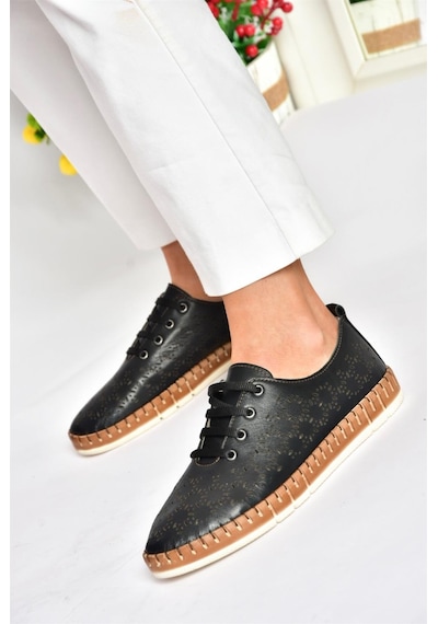 Fox Shoes P555004703 Siyah Bağcıklı Hakiki Deri Günlük Kadın Ayakkabı Siyah-hakiki Deri Siyah Fox Shoes P555004703 Siyah Bağcıklı Hakiki Deri Günlük Kadın Ayakkabı Siyah-hakiki Deri Siyah
