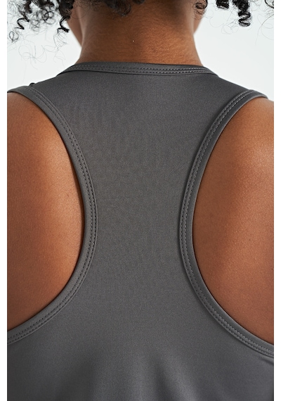 Tommy Life Koyu Gri Yırtmaç Detaylı O Yaka Sıfır Kollu Standart Kalıp Kadın Spor Atlet - 97256 Koyu Gri