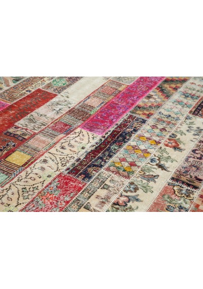 Bespoky Çok Renkli Bohem Patchwork Salon Halısı El Dokuma