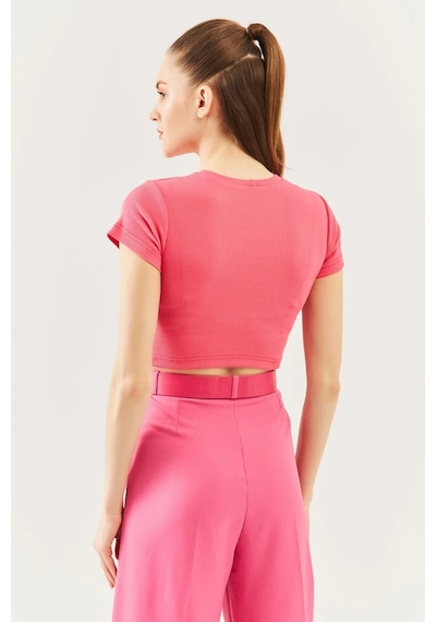 Butikgiz Kadın Kısa Kol Bisiklet Yaka Vücuda Oturan %100 Pamuklu Kaşkorse Esnek Crop Bluz Pembe