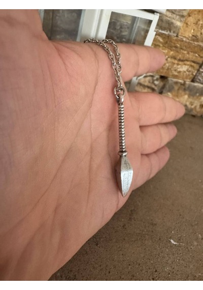 Mızrak Ucu Figürlü Unisex Kolye 60 Cm Zincirli Güç Ve Hedef Temalı Tasarım Çok renkli
