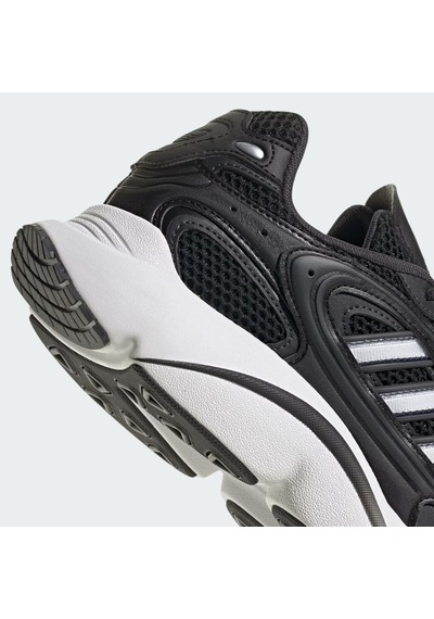 Cblack/Ftwwht/Carbon Adidas Erkek Günlük Spor Ayakkabı Ozmillen I 001