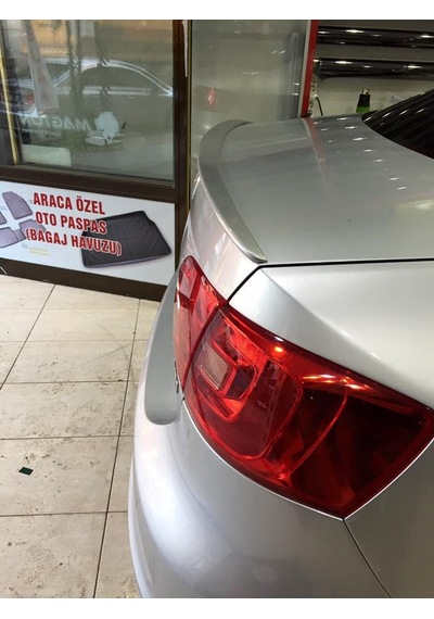 Volkswagen Jetta Mk 6 İnce Spoyler Piano Black 2011 2017