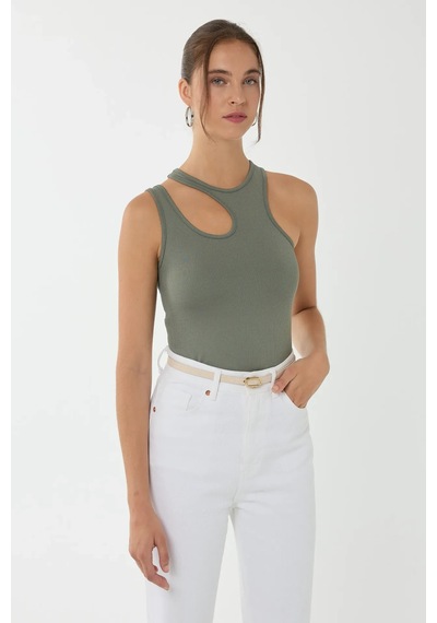Hiccup Asimetrik Yaka Crop Top Yeşil