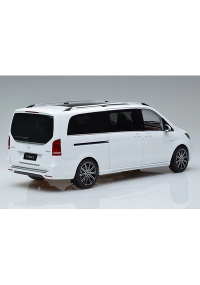 1:18 Paudi Model 2017 Mercedes Benz V Class Viano W447