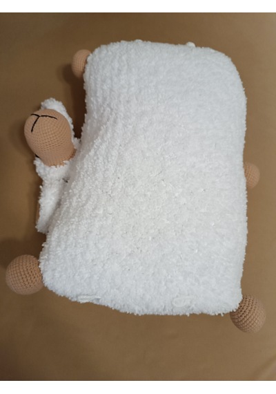 Amigurumi Kuzu Yastık 33x42 Ebatlarında Yastık Ve Oyuncak