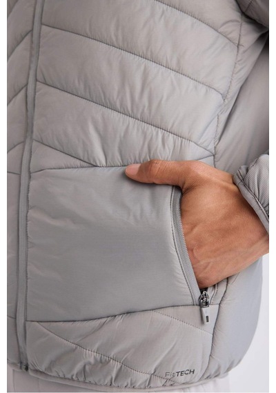 DeFactoFit Su İtici Regular Fit Kapüşonlu Fermuarlı Dokuma Mont D6183AX25SPGR456