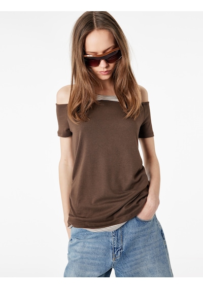 Koton Slim Fit Atlet Detaylı Kısa Kollu Viskon Karışımlı Omzu Açık Tişört Kahverengi 6sal10744ık Kahve