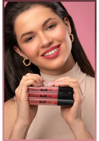 Note Cosmetics Velvet Blur Tint Kadife Bitişli Nemlendirici Mat Ruj - 06 Terra Flame - Kırmızı Note Cosmetics Velvet Blur Tint Kadife Bitişli Nemlendirici Mat Ruj - 06 Terra Flame - Kırmızı