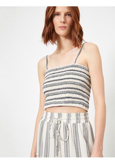 Koton Skirtly Yours Styled By Melis Ağazat - İnce Askılı Crop Bluz Mavi Desenli 0yak63450ew Mavi Desenli Koton Skirtly Yours Styled By Melis Ağazat - İnce Askılı Crop Bluz Mavi Desenli 0yak63450ew Mavi Desenli