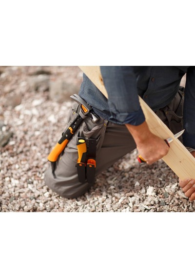 Fiskars Craft Bıçağı, Bileyicili Kılıf Dahil, 20,9 Cm, Siyah/turu Diğer