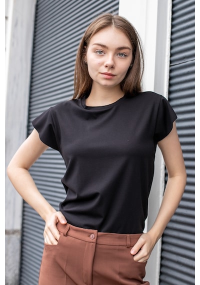 Kadın İpeksi Kumaş Geniş Sıfır Yaka Kısa Kol Tshirt Bluz-siyah Siyah Kadın İpeksi Kumaş Geniş Sıfır Yaka Kısa Kol Tshirt Bluz-siyah Siyah