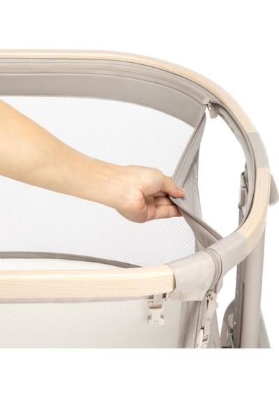 Maxi-Cosi Iora Air Sallanabilen Ahşap Görünümlü Anne Yanı Beşik Beige Eco