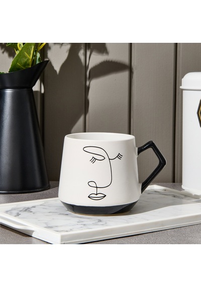 Kitchen Face Baskılı Kupa - Siyah / Beyaz - 500 Ml Renkli