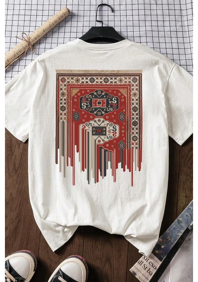 Spoyi Bohem Kilim Tasarımlı %100 Pamuk Yarım Oversize Beyaz T-lhirt