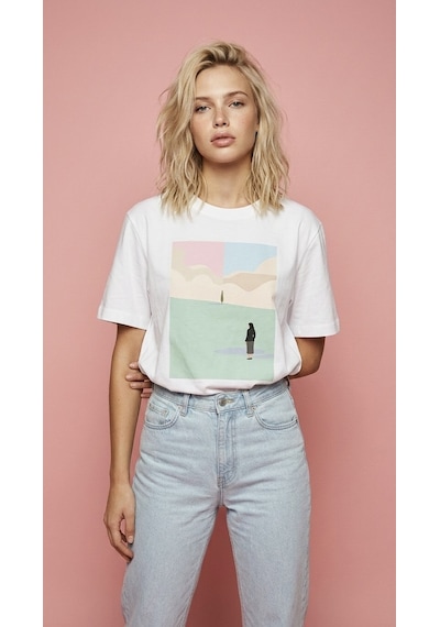 Kadın Oversize Baskılı Minimal Sanat Desenli Beyaz Tişört