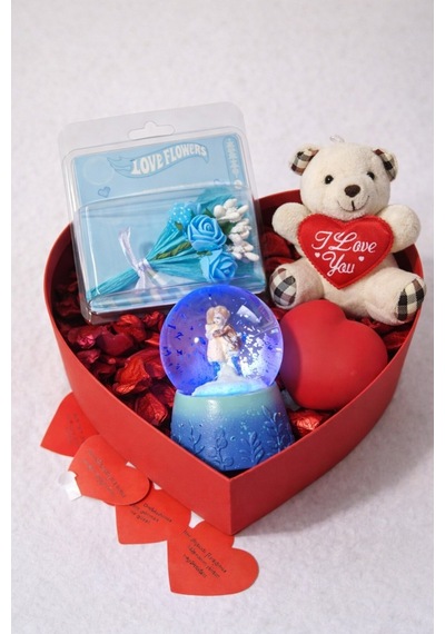 Sevgiliye Romantik Hediye Kutusu Işıklı Kalp Mavi Kar Küresi Peluş Ayıcık Ve Gül Buketi Hediye Set03 Çok Renkli