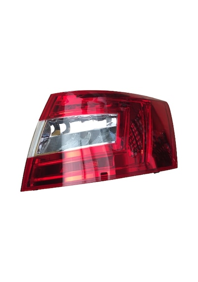 SKODA OCTAVİA STOP LAMBASI ARKA FAR SAĞ TARAF 2013--2016 LEDLİ