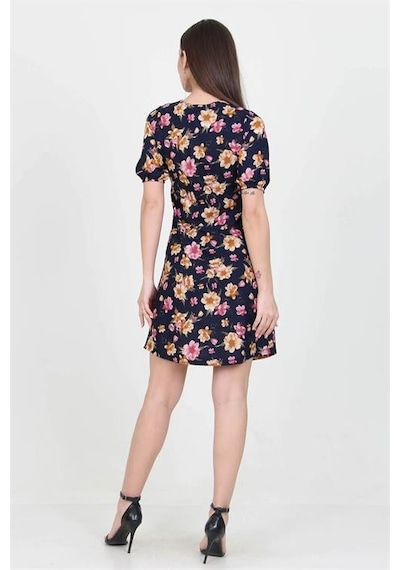 Dip Moda Kadın Kruvaze Yaka Çiçek Desenli Örme Krep Mini Elbise Nb100221 Lacivert Dip Moda Kadın Kruvaze Yaka Çiçek Desenli Örme Krep Mini Elbise Nb100221 Lacivert