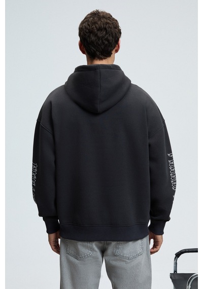 Grimelange ARMAND Erkek Kapüşonlu Kanguru Cepli Önü Baskılı Oversize Antrasit Sweatshirt Grimelange ARMAND Erkek Kapüşonlu Kanguru Cepli Önü Baskılı Oversize Antrasit Sweatshirt