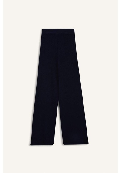 Defacto Regular Fit Basic Düz Beli Lastikli Düz Paça Triko Pantolon D6912ax25wnnv235 Lacivert-nv235 Defacto Regular Fit Basic Düz Beli Lastikli Düz Paça Triko Pantolon D6912ax25wnnv235 Lacivert-nv235