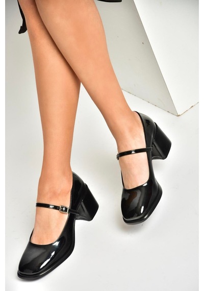 Fox Shoes U518422008 Siyah Rugan Kalın Topuklu Kadın Ayakkabı Siyah