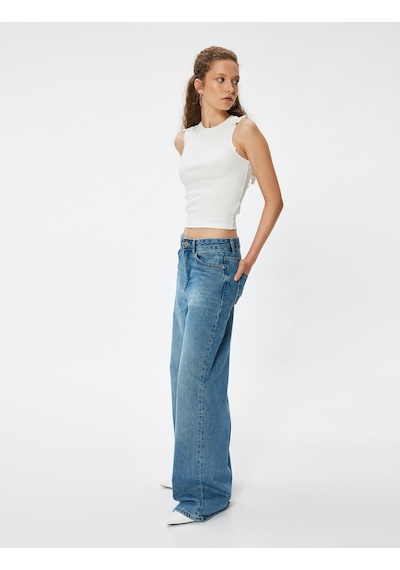 Koton Kolsuz Tişört Bisiklet Yaka Fırfır Detaylı Slim Fit Ekru 4sal11193ık Ekru Koton Kolsuz Tişört Bisiklet Yaka Fırfır Detaylı Slim Fit Ekru 4sal11193ık Ekru