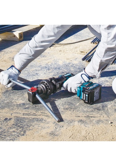 Makita Akülü Demir Çubuk Kesme 40v Sc001gz