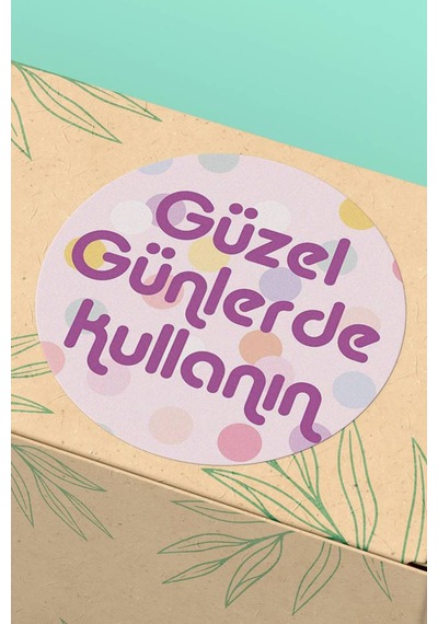 Güzel Günlerde Kullanın Sticker 3x3cm St2362 Çok Renkli