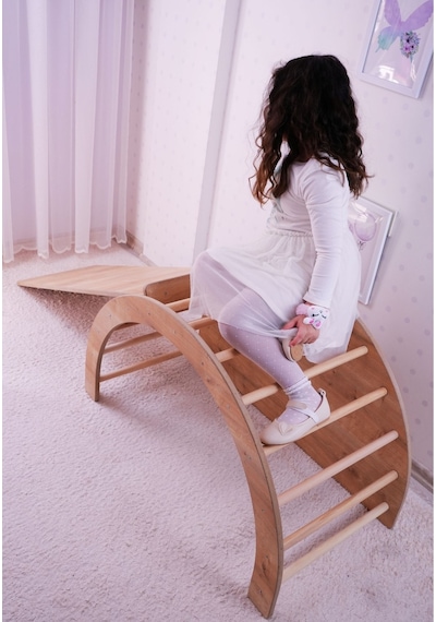 Sincap 3'lü Pikler Halkası Montessori Aktivite ve Oyun Masası Kaydıraklı Tırmanma Seti ve Sandalye Kahverengi Sincap 3'lü Pikler Halkası Montessori Aktivite ve Oyun Masası Kaydıraklı Tırmanma Seti ve Sandalye Kahverengi