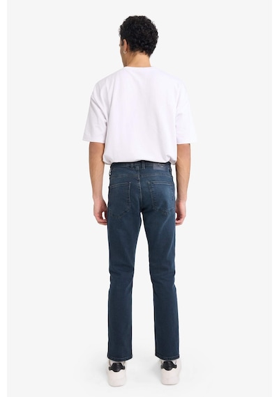 Defacto Pedro Slim Fit Dar Kalıp Normal Bel Dar Paça Jean Pantolon R8791az26spnm83 İndigo-nm83 Defacto Pedro Slim Fit Dar Kalıp Normal Bel Dar Paça Jean Pantolon R8791az26spnm83 İndigo-nm83