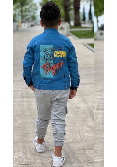 Riccotarz Erkek Çocuk Kaplan Detaylı T-shirt Sırt Baskılı Mavi Jean Ceket Kargo Cepli Alt Üst Takım Mavi Riccotarz Erkek Çocuk Kaplan Detaylı T-shirt Sırt Baskılı Mavi Jean Ceket Kargo Cepli Alt Üst Takım Mavi