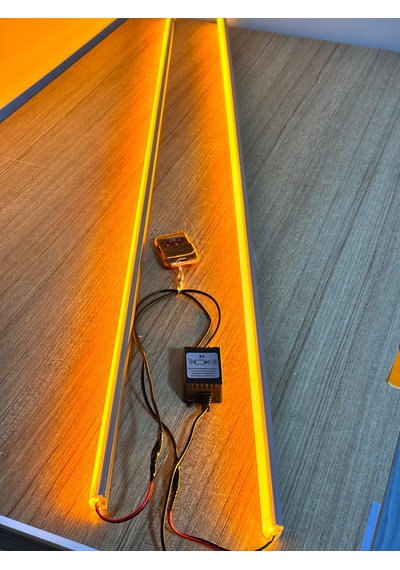 Cam Kenarı Yanıp Sönen Led Lamba 2 Li Uzaktan Kumandalı, 12 Modlu, Sarı Işık 12v 120 Cm