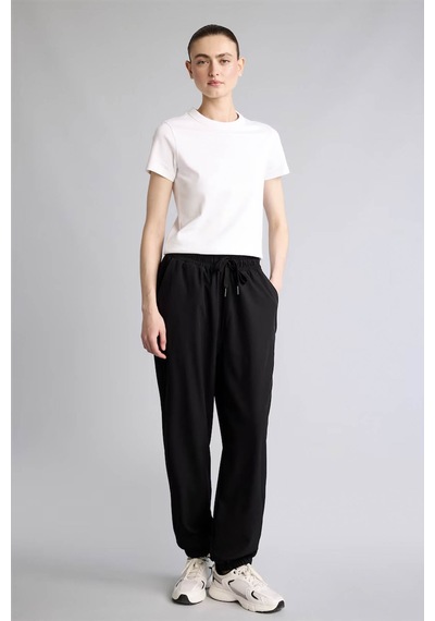 Defacto Standart Fıt Jogger Paça Uzun Sporcu Siyah Kadın Pantolon A2437ax/bk81