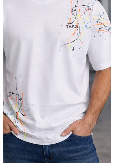Tarz Cool Erkek Oversize Baskılı Tişört Renkli Boya Desenli Modern Streetwear Beyaz