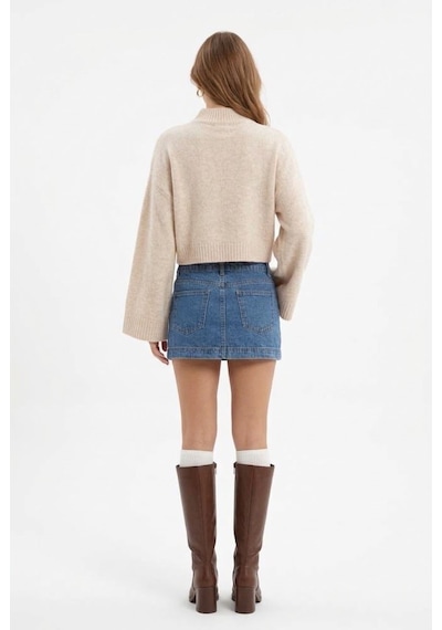 Neden Tekstil Kadın Crop Fit Bej Balıkçı Yaka Triko Kazak