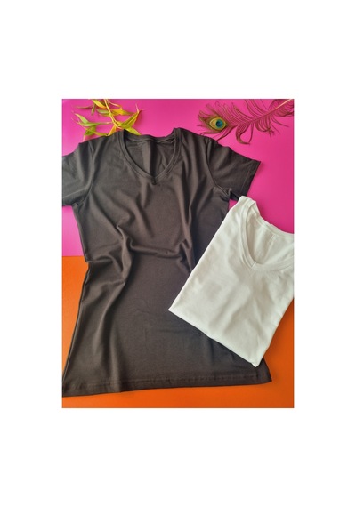 Demirsa Boutique Yarım Kol V Yaka 2'li Siyah Ve Beyaz Renk Modal Kadın Atlet T-shirt Siyah-beyaz Demirsa Boutique Yarım Kol V Yaka 2'li Siyah Ve Beyaz Renk Modal Kadın Atlet T-shirt Siyah-beyaz