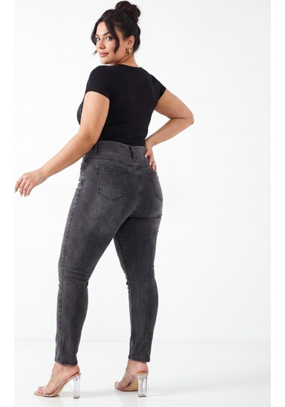 Zanessi Fashıon Büyük Beden Denim Toparlayıcı Lastikli Yüksek Bel Dar Paça Kadın Pantolon Gri Zanessi Fashıon Büyük Beden Denim Toparlayıcı Lastikli Yüksek Bel Dar Paça Kadın Pantolon Gri