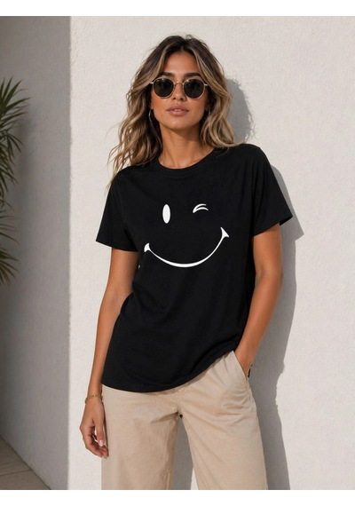 Wear Vexel Kadın Minimal Gülümseyen Yüz Baskılı Tişört Kısa Kol Yazlık T-shirt - Siyah Siyah