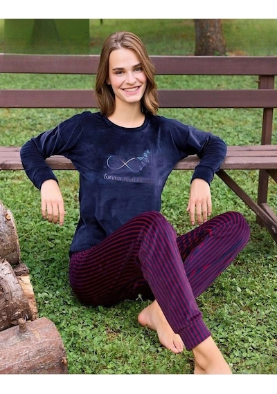 Pijamoni Kadın Kışlık Bisiklet Yaka Likralı Kadife Pijama Takımı 4210/3- 1 Adet 001 Pijamoni Kadın Kışlık Bisiklet Yaka Likralı Kadife Pijama Takımı 4210/3- 1 Adet 001
