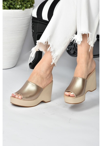 Fox Shoes Altın Dolgu Topuklu Kadın Terlik K250101509