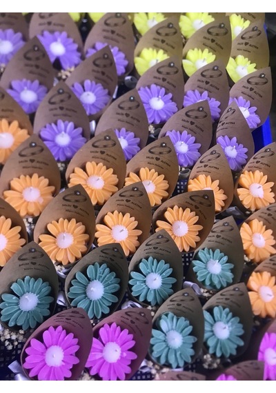 Bernami Mum Pinterest 15 Adet Kişiye Özel Rengarenk Taşlı Papatya Buket Mum, Doğumgünü, Hediyelik, Sünnet Diğer