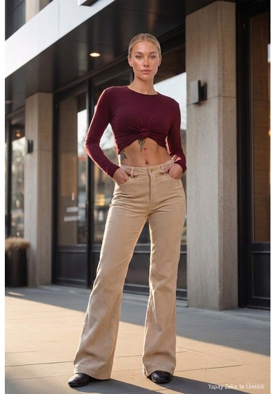 Kadın Bej Flare Fit Velvet Kadife Kumaş Pantolon Ekru