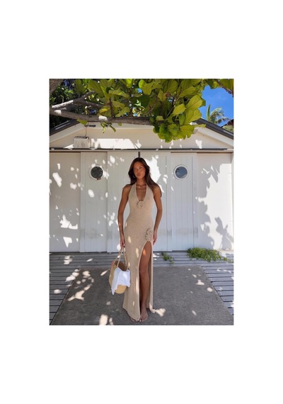 Mayrem Kadın Halter Yaka Çiçek Detay Yırtmaçlı Beachwear Maxi Elbise Bej